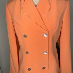 Due Per Due Size 6 warm coral 100% silk blazer